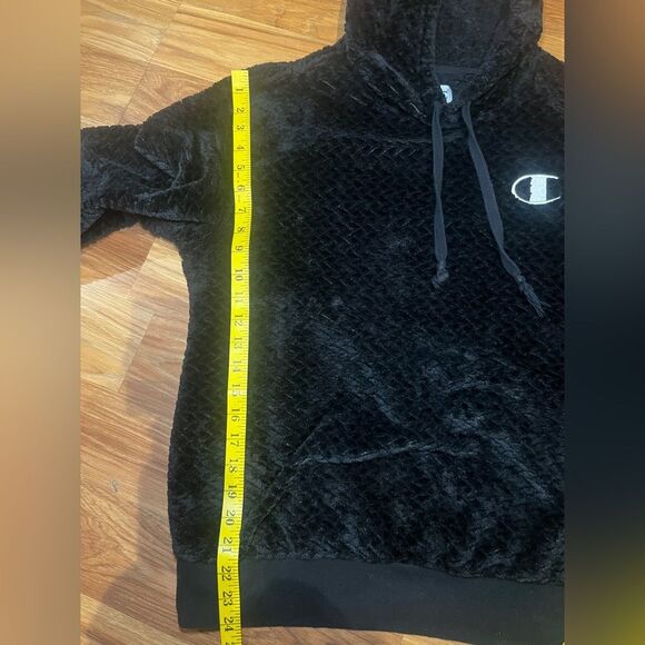 Champion Faux Fur Cozy Comfy Hoodie Size Medium Black - Picture 2 of 8